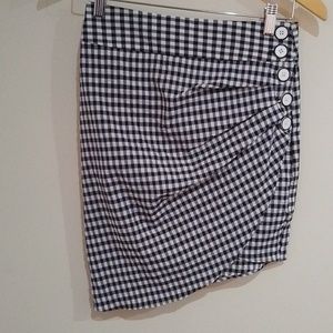 D1🎉Zara XS gingham faux wrap skirt with side buttons NWT